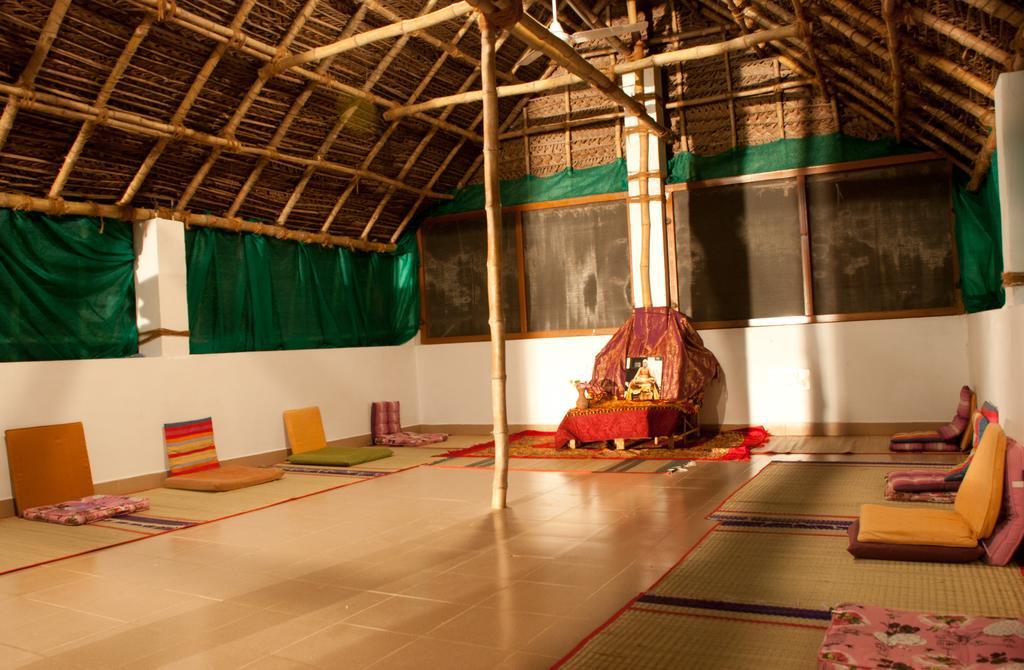 The Mountain Retreat Hotel Tiruvannāmalai Exterior photo