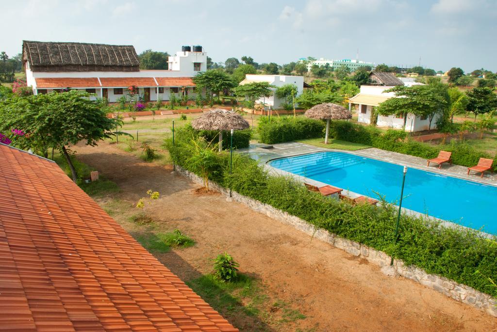 The Mountain Retreat Hotel Tiruvannāmalai Exterior photo
